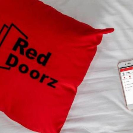 Reddoorz Near Jalan Jendral Sudirman Manado Hotel Luaran gambar