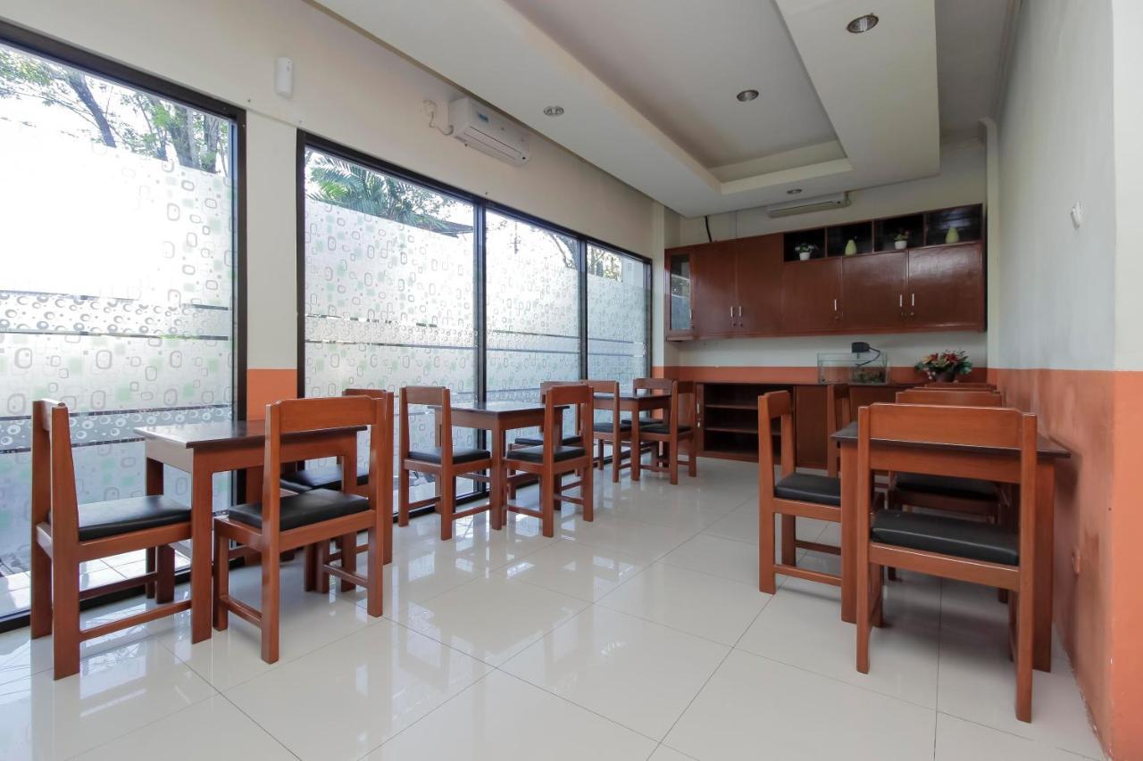 Reddoorz Near Jalan Jendral Sudirman Manado Hotel Luaran gambar