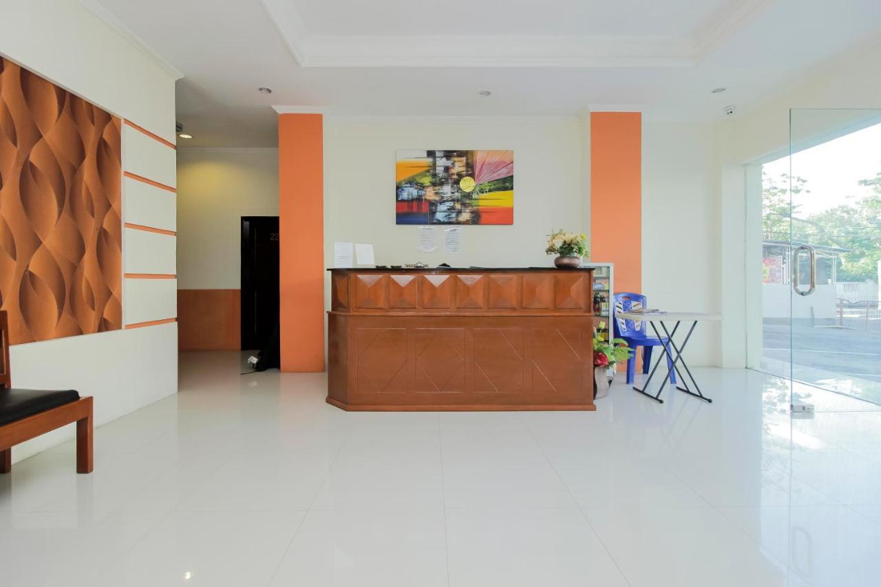 Reddoorz Near Jalan Jendral Sudirman Manado Hotel Luaran gambar