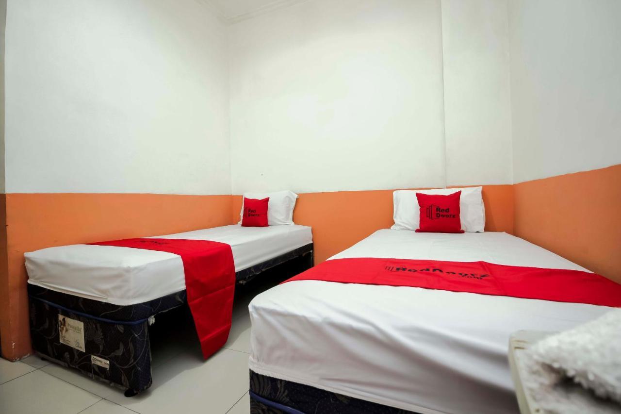 Reddoorz Near Jalan Jendral Sudirman Manado Hotel Luaran gambar