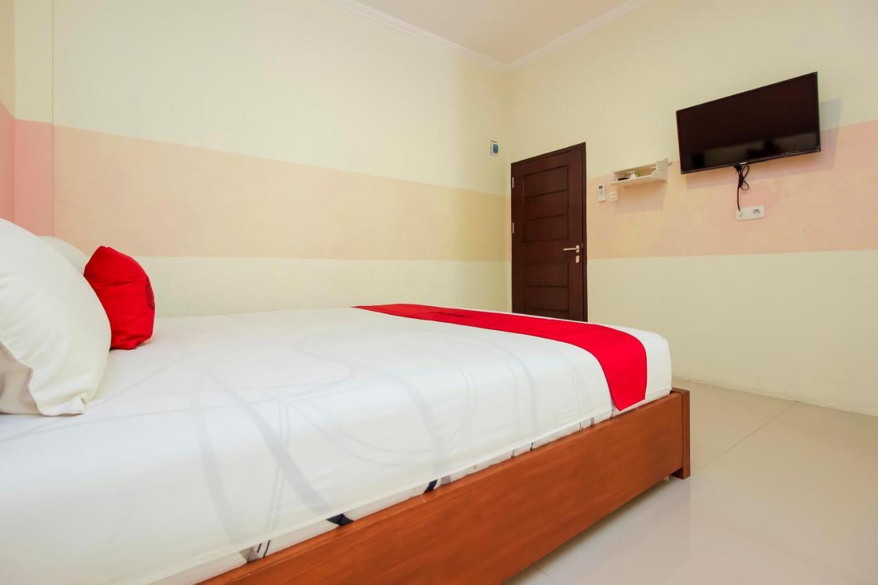 Reddoorz Near Jalan Jendral Sudirman Manado Hotel Luaran gambar